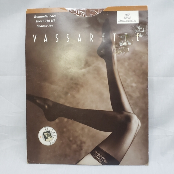 Vassarette Romantic Lace Sheer Dark Beige Thigh Highs 9075 Size Small/Medium - Picture 1 of 8